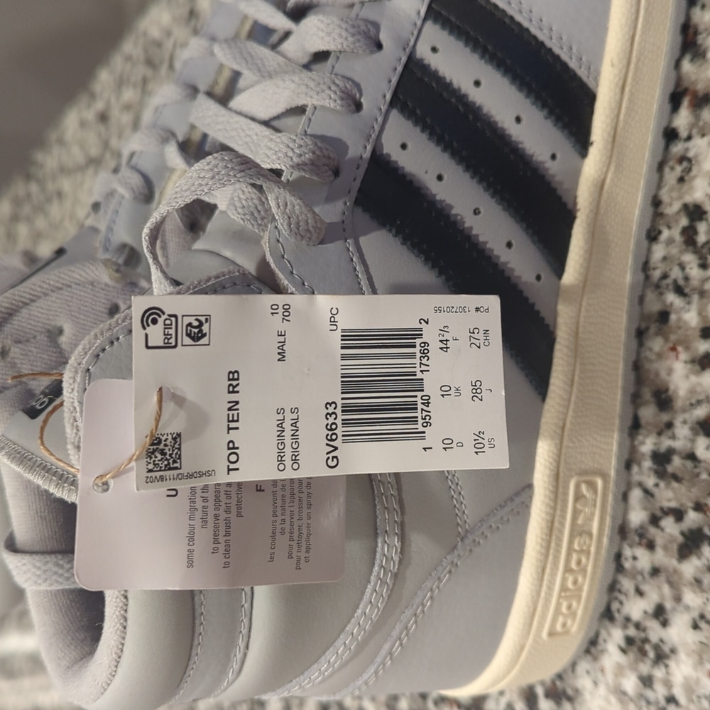 Men's Adidas high tops - Picture 4 of 5